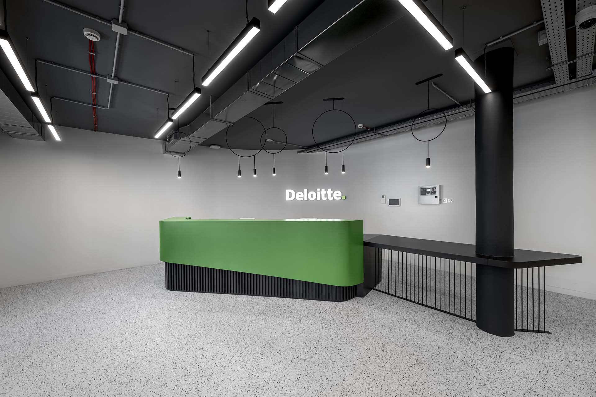 γραφεία της Deloitte στην Πατρα